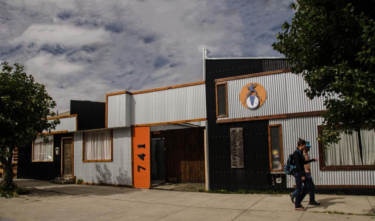 El Patagonico Hostel Puerto Natales Bagian luar foto