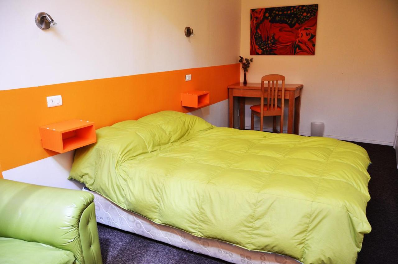 El Patagonico Hostel Puerto Natales Bagian luar foto