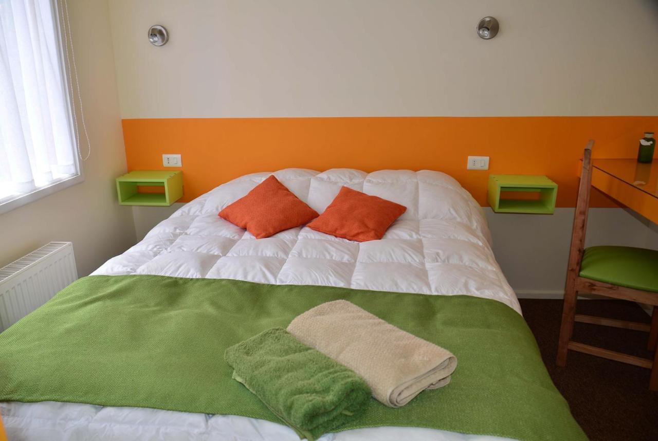 El Patagonico Hostel Puerto Natales Bagian luar foto