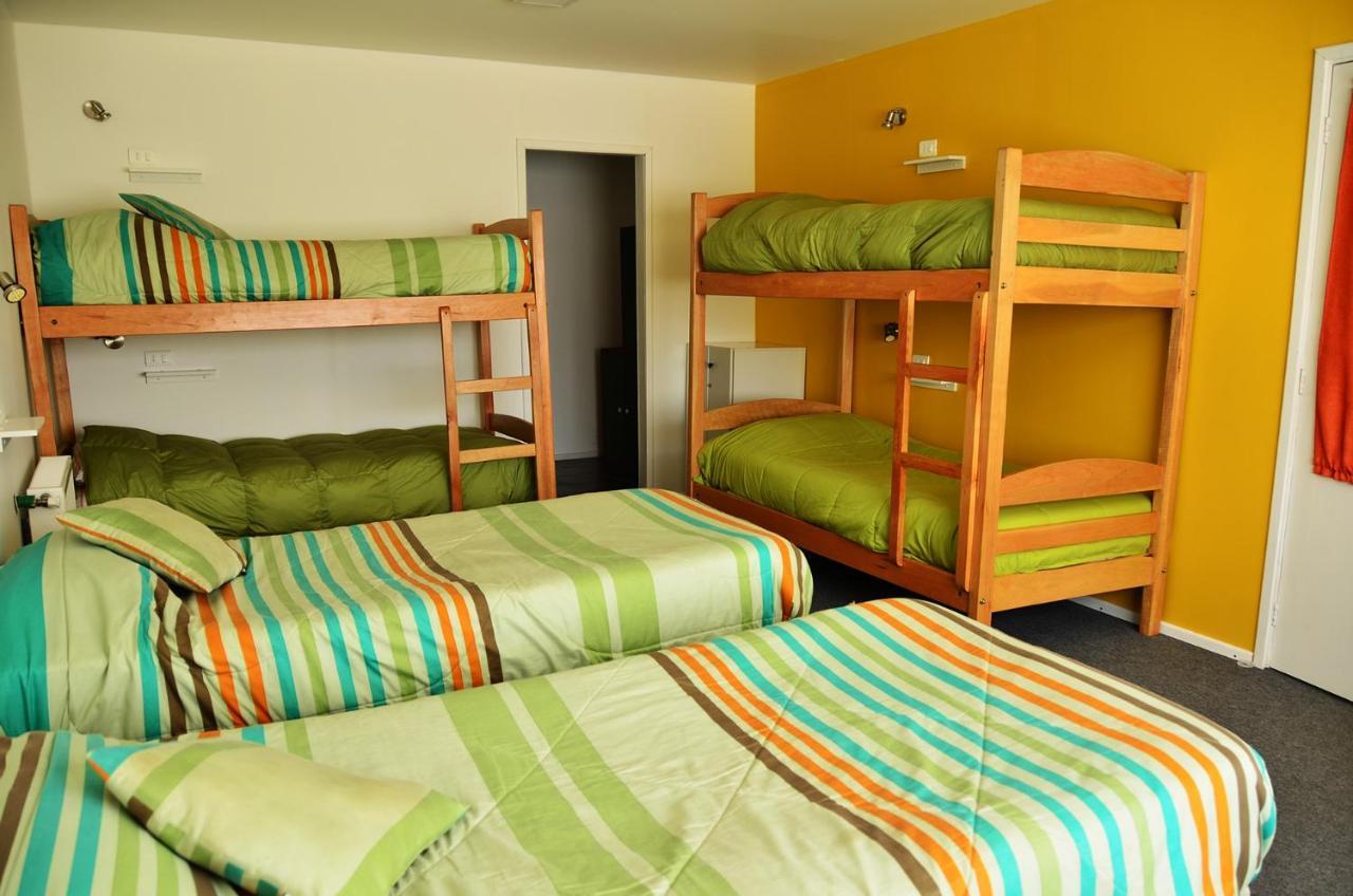 El Patagonico Hostel Puerto Natales Bagian luar foto